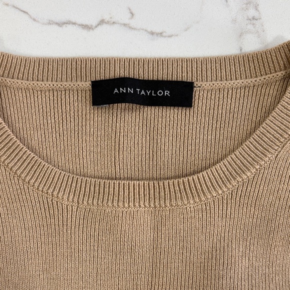 Ann Taylor Tan Crew Neck Ruffle Hem Long Sleeve Sweater Top Size Medium - Picture 10 of 10